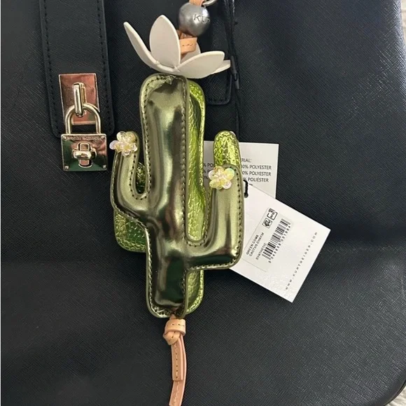 Stylish  Cactas Kurt Geiger Bag Charm Nwt - Picture 2 of 6